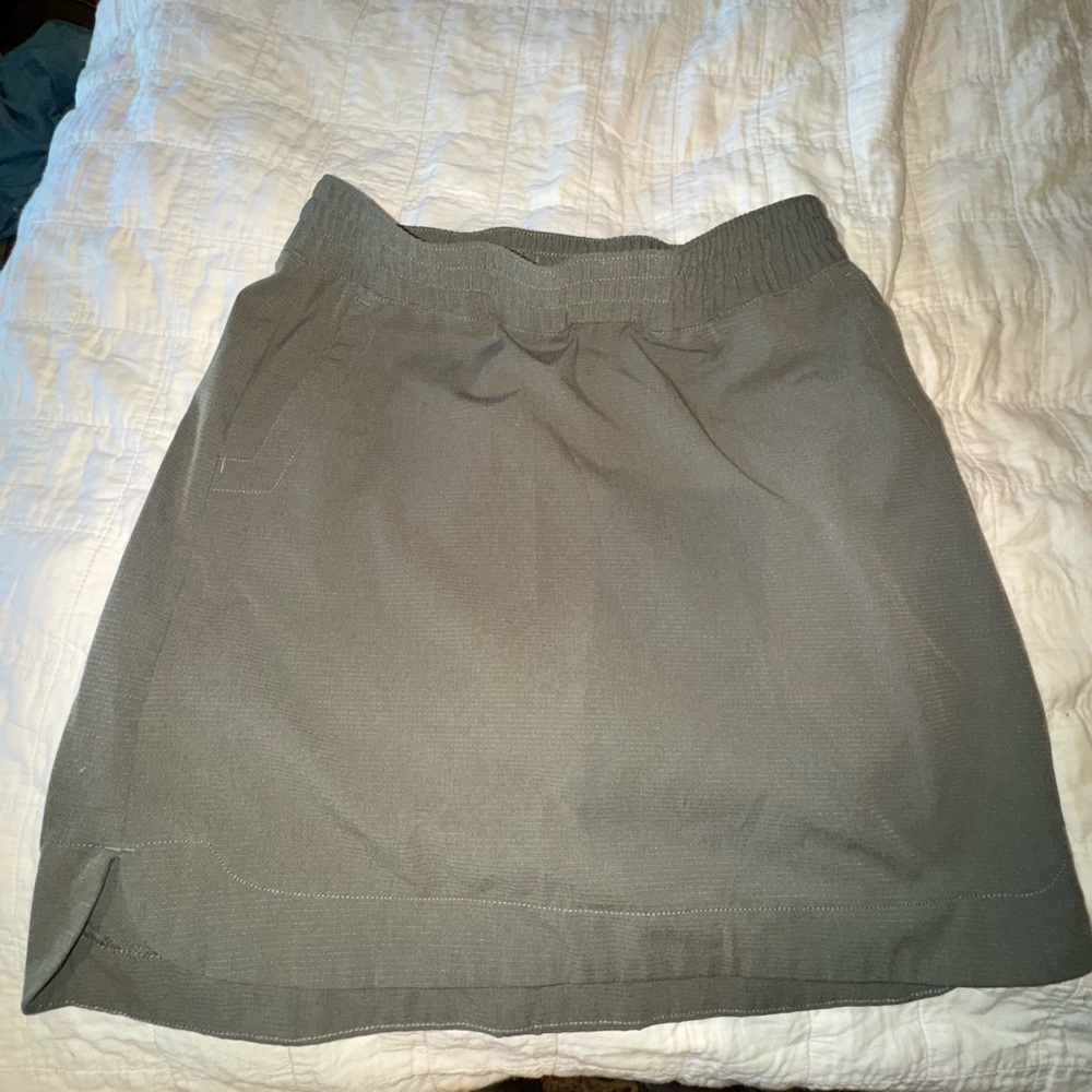 Duluth Trading Co Olive Green Women's Shorts